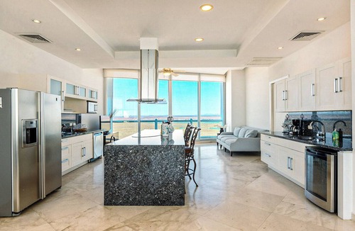 Puerto Penasco Apartment | Luna Blanca 1201 – Beachfront Bliss Above the Waves