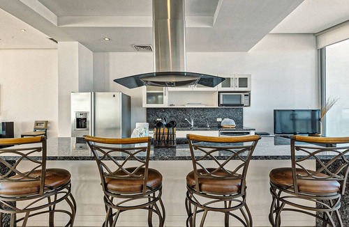 Puerto Penasco Apartment | Luna Blanca 1201 – Beachfront Bliss Above the Waves