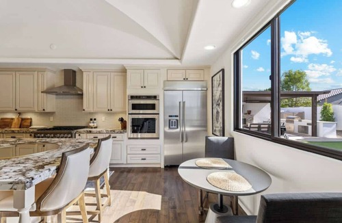 Chandler House | Lux 20 Guest w/Pickle, Pool, & More