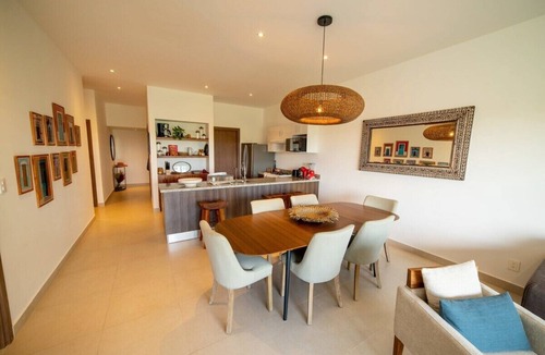 Xcumpich Condo | LUX & unique 3BR condo by the US Consulate, North Mérida