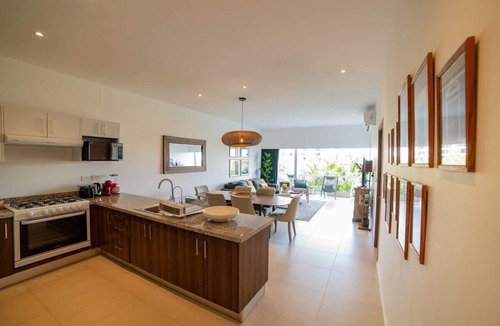 Xcumpich Condo | LUX & unique 3BR condo by the US Consulate, North Mérida