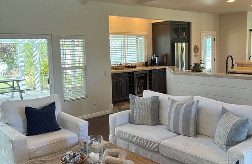 Temecula House | Lux Vineyard Escapes- Hilltop Farmhouse