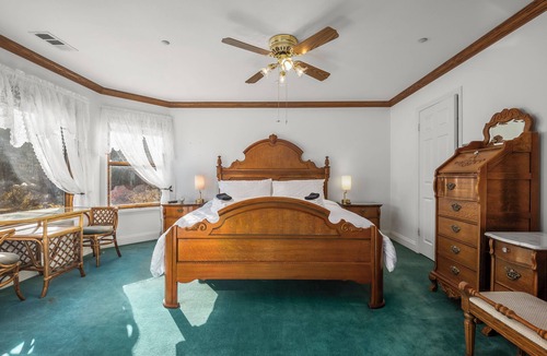 Wrightwood House | Luxary Castle & SPA near Skiing Resort