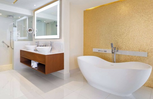 San Jose del Cabo Hotel | Luxe 1 bedroom. Hotel, beachfront location in los Cabos golden mile area.