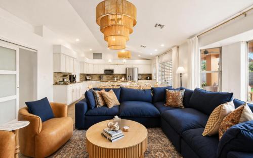 Amberwood Estates House | Luxe 5BR Sleeps 16 Pool Hot Tub 2 Game Rooms