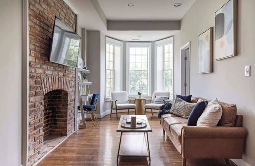 Columbia Heights House | Luxe 7-BR Victorian Castle in the Nation's Capital
