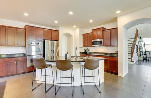Laveen Meadows House | Luxe Family Home w/Pool, 13 Mi to Dtwn Phoenix!