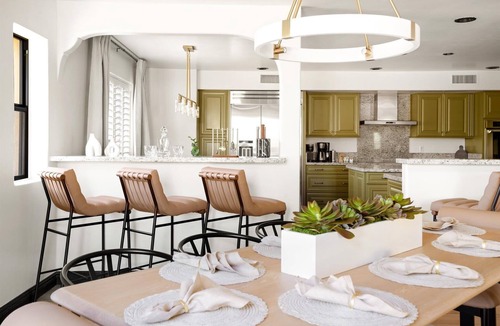 Paradise View Estates House | Luxe PV Retreat - Pickleball - Heated Pool - Sauna