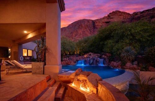Paradise Valley House | LUXE - Red Rock - Pool & Spa - In Paradise Valley