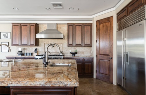 Cave Creek House | Luxe Scottsdale Desert Oasis Infinity Pool, Spa, Panoramic Views + Firepit