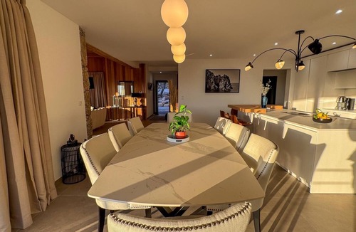 Cirendinu Villa | Luxueuse Bergerie Neuve 6 Chambres, vue mer Salle de Sport Proche St Cyprien