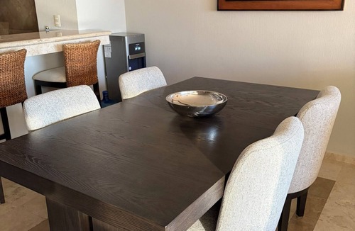 Los Barriles Condo | Luxurious Beachfront Villa with Stunning Sea Views, Modern Amenities -New Owners