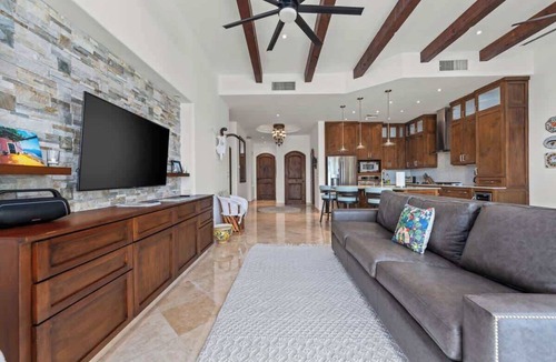 Buzzards Condo | Luxurious Ocean View Retreat at El Encanto!