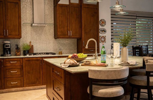 Buzzards Condo | Luxurious Ocean View Retreat at El Encanto!