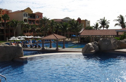 Marina Condo | Luxury 1 Bedroom Accommodation for 4 People On the Pacific Ocean