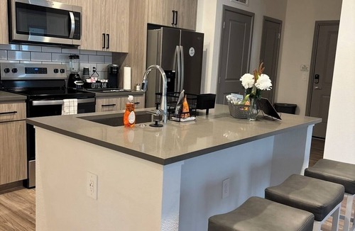 Sundance Apartment | Luxury 2BD/2BA New Build Fully Furnished 30+ Day Stays