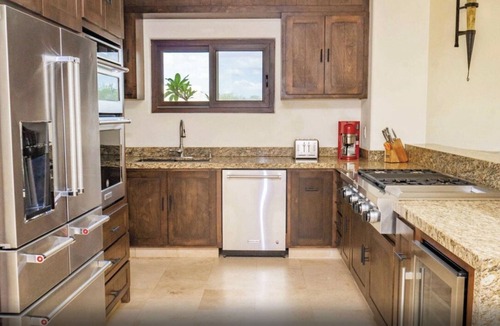 Ildefonso Green Villa | Luxury 3 Bdrm Villa on the Golf Course in Cabo