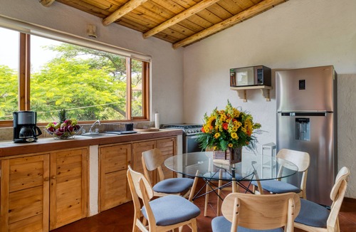 El Santuario Cabin | Luxury 3BR Cabin, Lakeview in Valle de Bravo