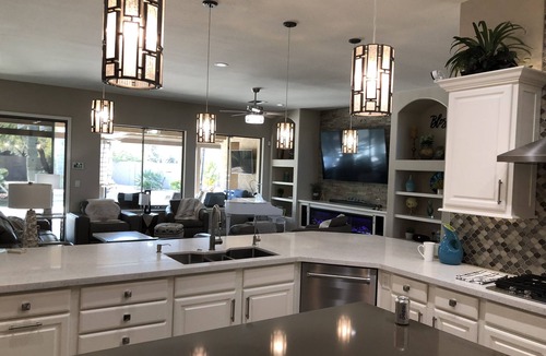 Palm Valley House | Luxury 4 bed, 4 bath with Pool & Spa 🌞 Summer Special