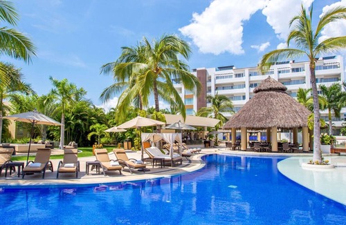 Nuevo Vallarta Resort | Luxury 4 Bedroom Ocean Front Residence