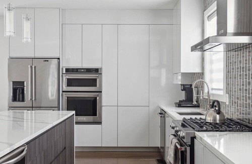 Fort Dupont House | Luxury 4BR home 7 mins to US Capital, Rooftop deck, in Washington Free Parking