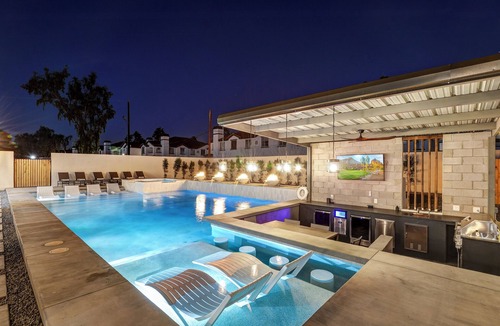 Cavalier Vista House | Luxury 7BR Wild West Estate in Scottsdale, Pool, Spa, Golf, Bocce!
