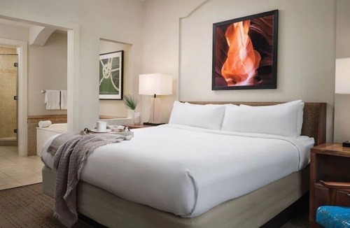 Desert Ridge Condo | Luxury accommodations at Marriott Canyon Villas! 2 bed/2 bath Villa. Best rates!