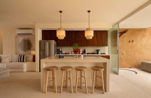 Playa Las Gatas Apartment | Luxury Beachfront Condo with Terrace Jacuzzi