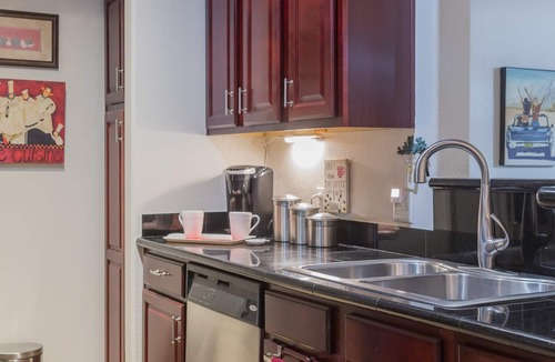 Portofino Apartment | Luxury Condo, Beautiful Amenities, Pool, Hot Tub