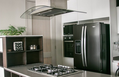 Financial District Condo | Luxury condo with AMAZING views Lobby33 near Andares, Landmark and Colomos