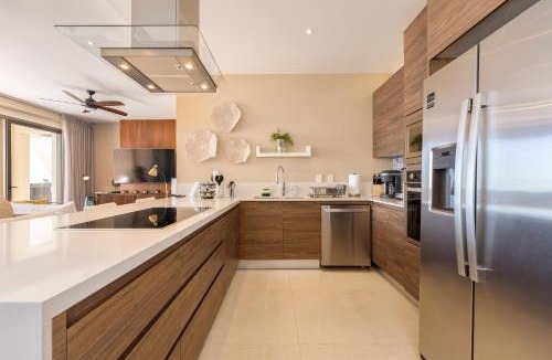 El Tezal Apartment | Luxury condo with pool, jacuzzi, and private terrace