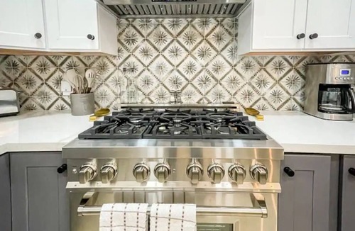 Fort McDowell House | Luxury Escape in the Hills w/Separate Guest House