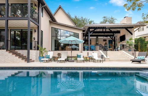 Tarrytown House | Luxury home, lush private yard & pool, walk to Lake Austin & quick Uber Downtown