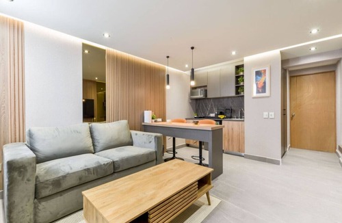San Pedro Garza Garcia Apartment | ¡Luxury in Centrito Valle! Terrace & Queen Bed