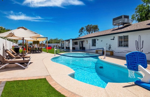 Dobson Ranch House | Luxury Lakeside Adventureland!