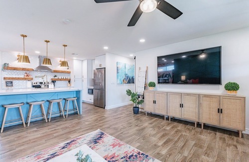 Papago Parkway House | Luxury living in Old Town Scottsdale - Heated pool, fire pit, early check-in!