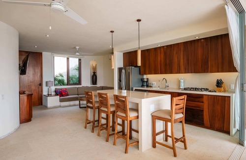 Playa Las Gatas Apartment | Luxury Livving Steps from La Ropa - 2Br 2 Bath