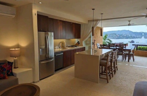 Playa Las Gatas Apartment | Luxury Livving Steps from La Ropa - 2Br 2 Bath
