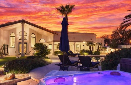 Central Scottsdale House | Luxury Mountain Estate-Guest Casita-Pool-Hot tub!