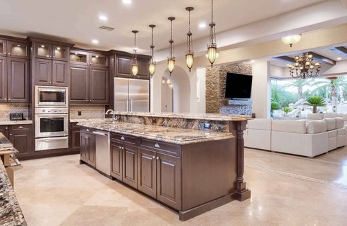 Paradise Valley House | Luxury Oasis - 7BR Estate w/Lazy River, Pool, Spa & Sport Court