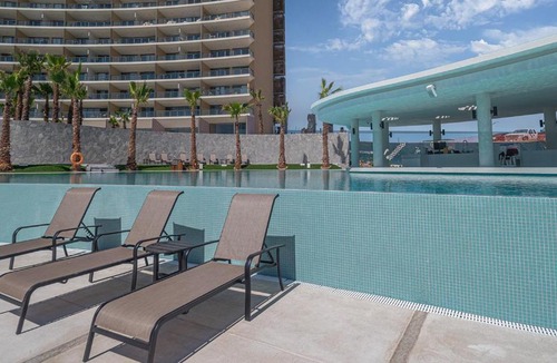 Bella Vista House | Luxury Oceanfront Condo with Stunning Views