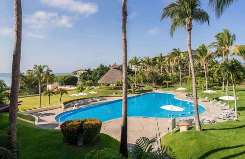 Punta de Mita Apartment | Luxury Oceanview Condo in Punta Mita | Beach & Dining