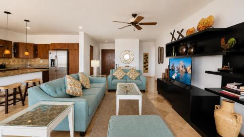Centro Apartment | Luxury Pedregal Condo Walk to Cabo Marina