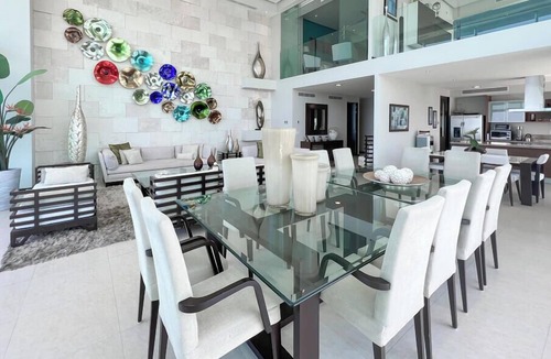 North Hotel Zone Apartment | Luxury Penthouse Facing the sea floor 24. Peninsula Puerto Vallarta