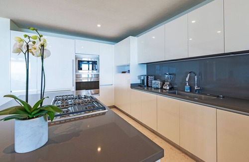 Punta de Mita Apartment | Luxury PH Vista Ballena in Tau | Staff, Golf Cart, Ocean + Golf Views, Pool – by Mita Residential