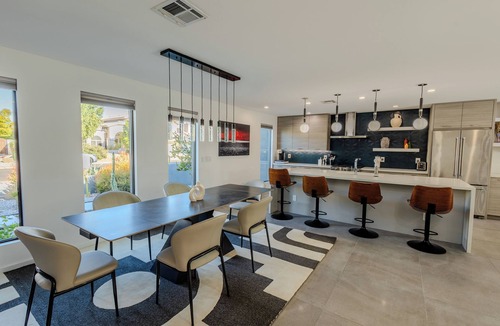 Raskin Estates Villa | Luxury Private Scottsdale Home with Heated Pool, Hot Tub & Fire Pit - Sleeps 12