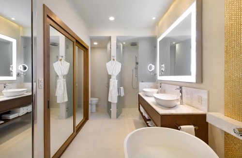 San Jose del Cabo Hotel | Luxury Resort & Spa w/infinity Pool and Lazy River