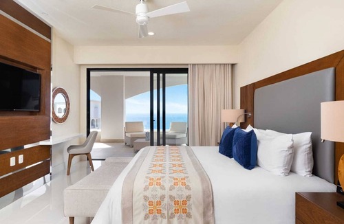 San Jose del Cabo Hotel | Luxury Resort & Spa w/infinity Pool and Lazy River