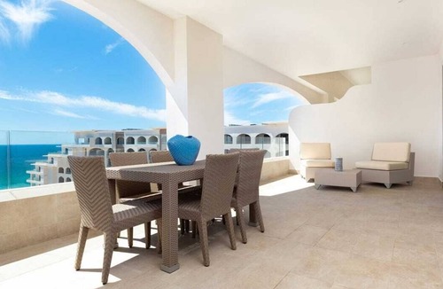 San Jose del Cabo Hotel | Luxury Resort & Spa w/infinity Pool and Lazy River