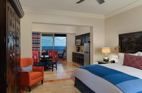 Sunset Beach Resort | Luxury Resort Stay & Play at Pueblo Bonito Sunset Beach in Cabo San Lucas